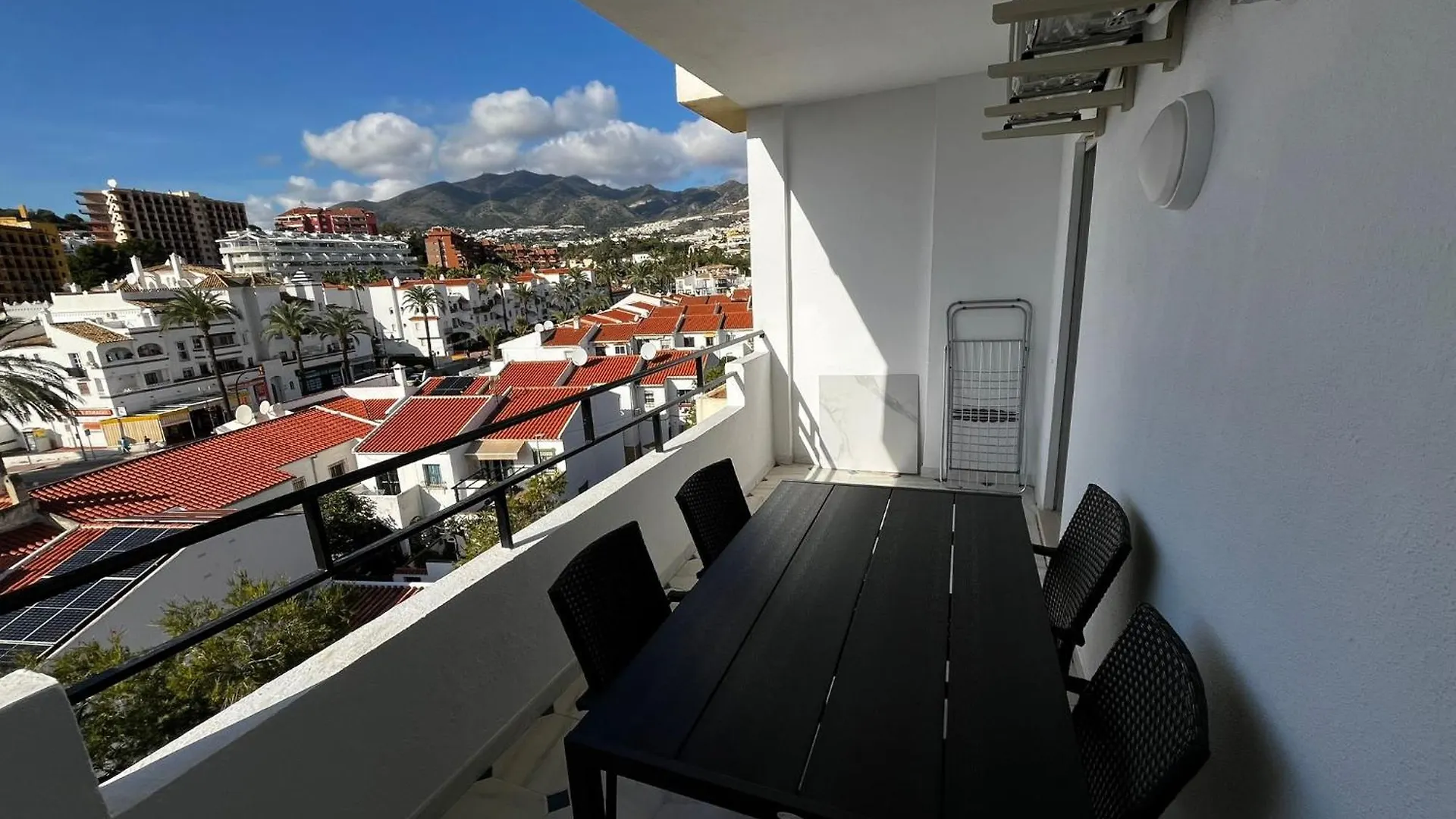 Charming 2 Bed Prealsa Διαμέρισμα Benalmádena